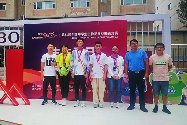 说明: https://www.ahnu.edu.cn/__local/5/BC/20/F8B195375A94A1AC5D63CC30BC4_E323FCAA_223D5.jpg